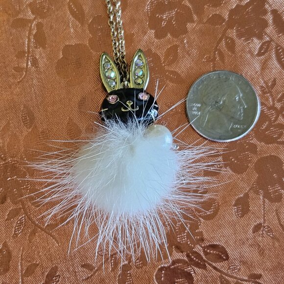 🐰🥚Puff-Puff Bunny Rabbit Necklace EASTER Or With White Fur - NWOT🥚🐰 - Picture 2 of 5